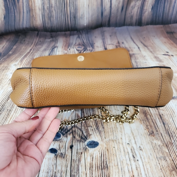 Michael Kors Fulton Small Chain Bag - Picture 6 of 13